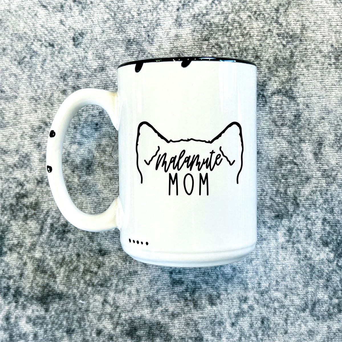 Malamute Mom | Distressed Mug Collection