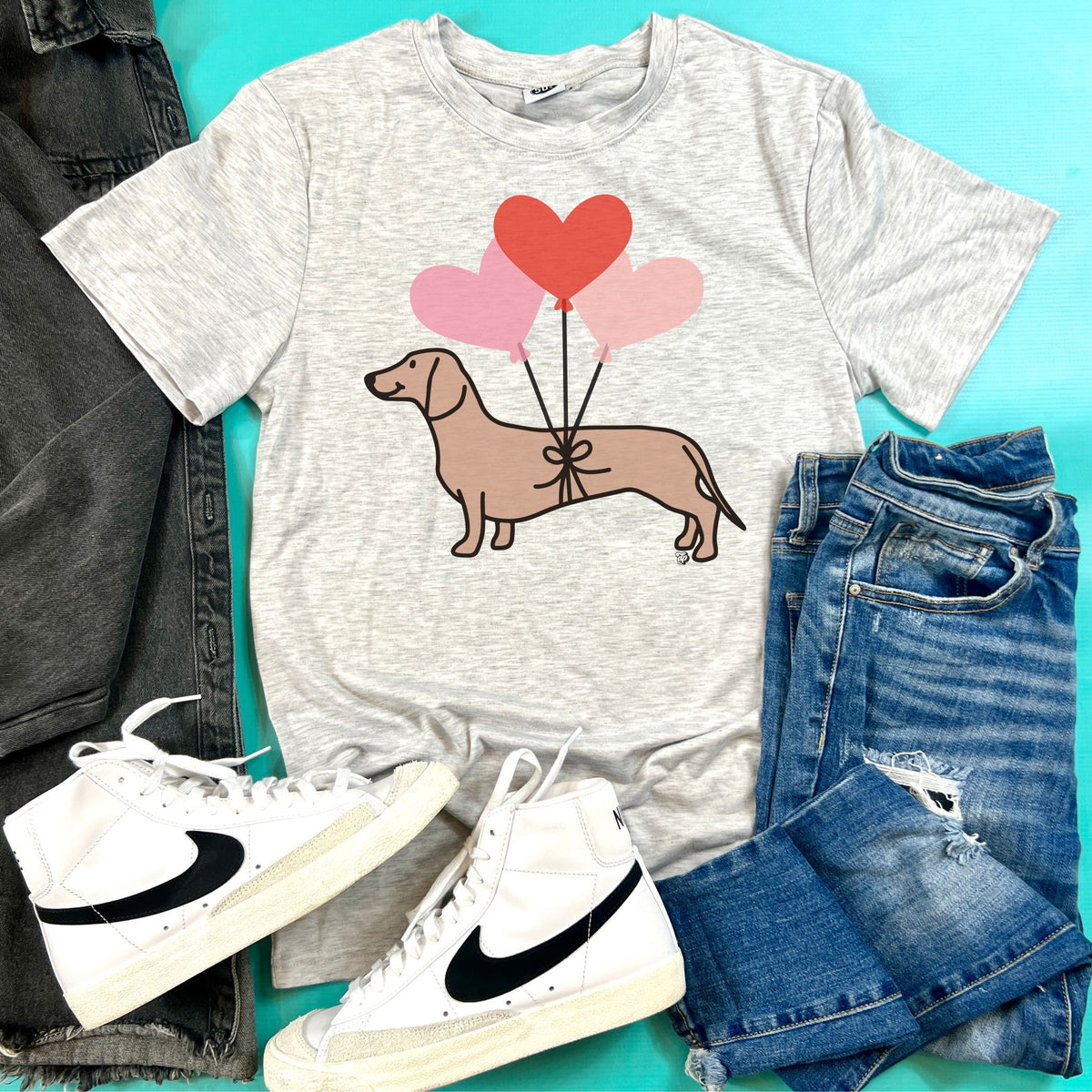 Dachshund Heart Balloons Tee | DP1011 | ASH